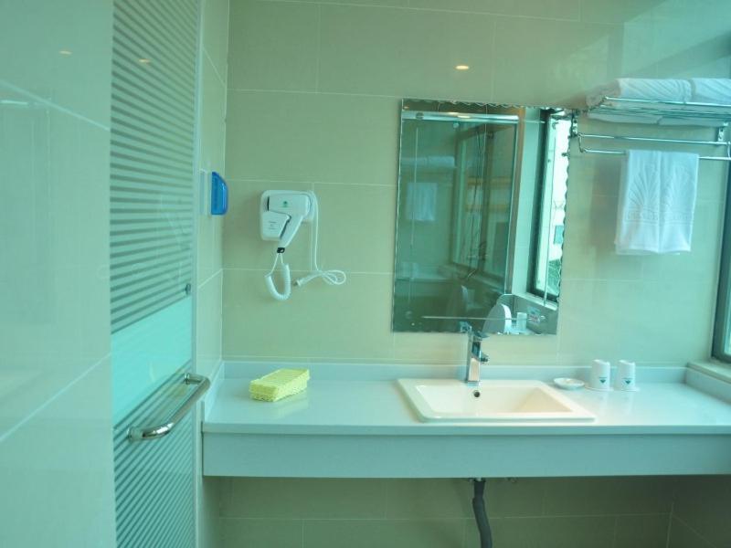 Greentree Alliance Sanya Jiyang District Yalongwan Road Hotel Buitenkant foto