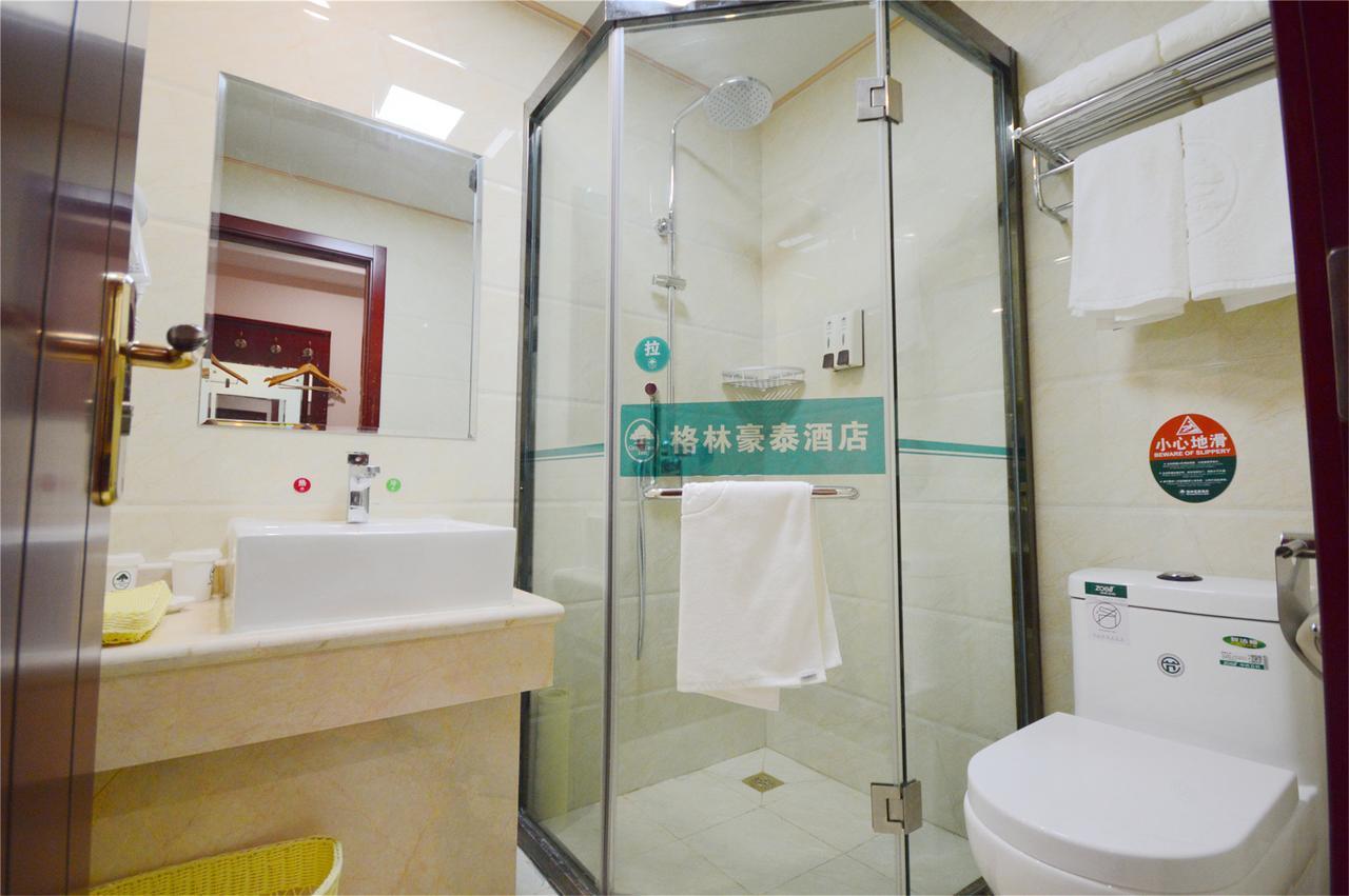 Greentree Alliance Sanya Jiyang District Yalongwan Road Hotel Buitenkant foto
