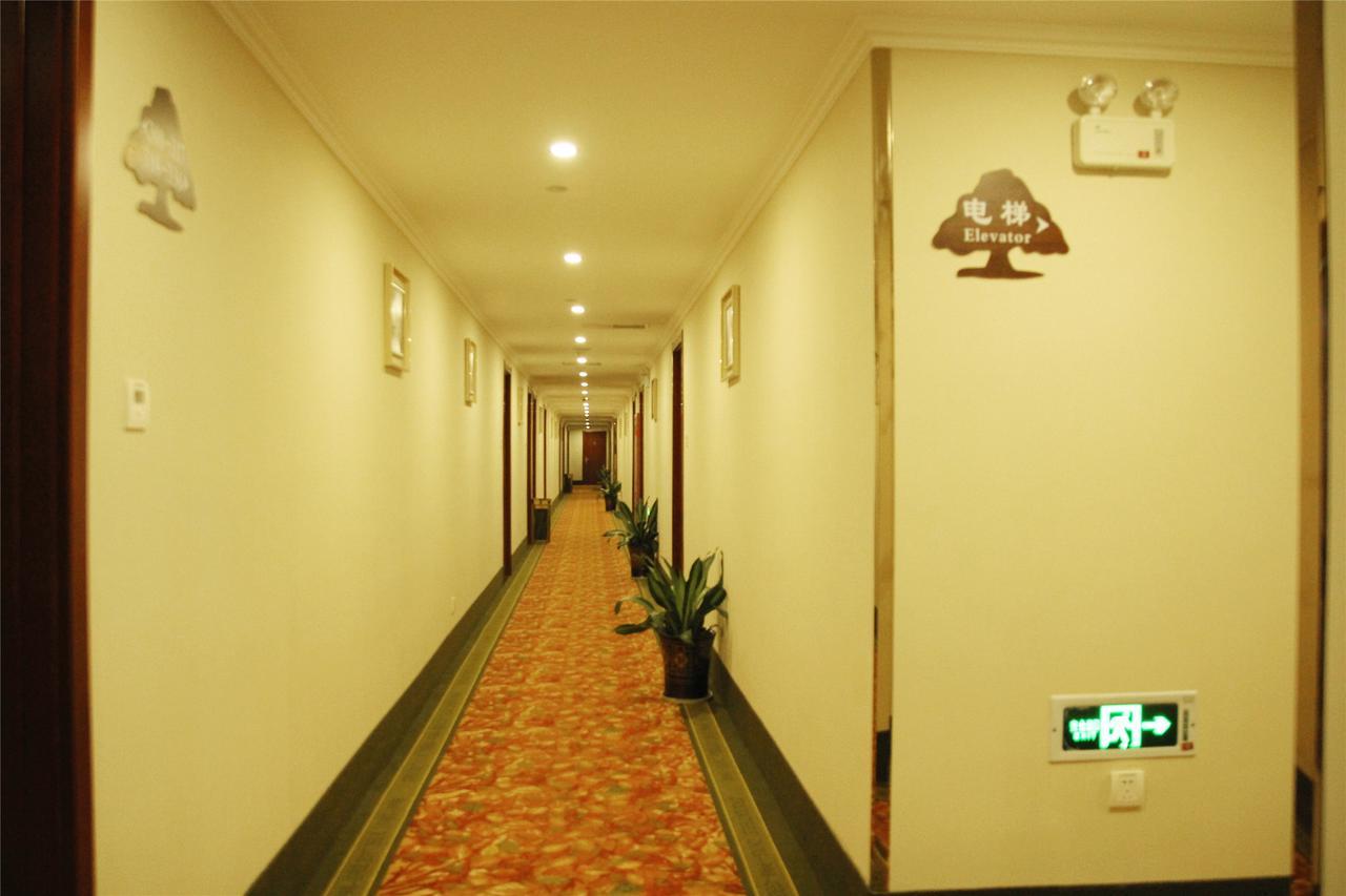 Greentree Alliance Sanya Jiyang District Yalongwan Road Hotel Buitenkant foto